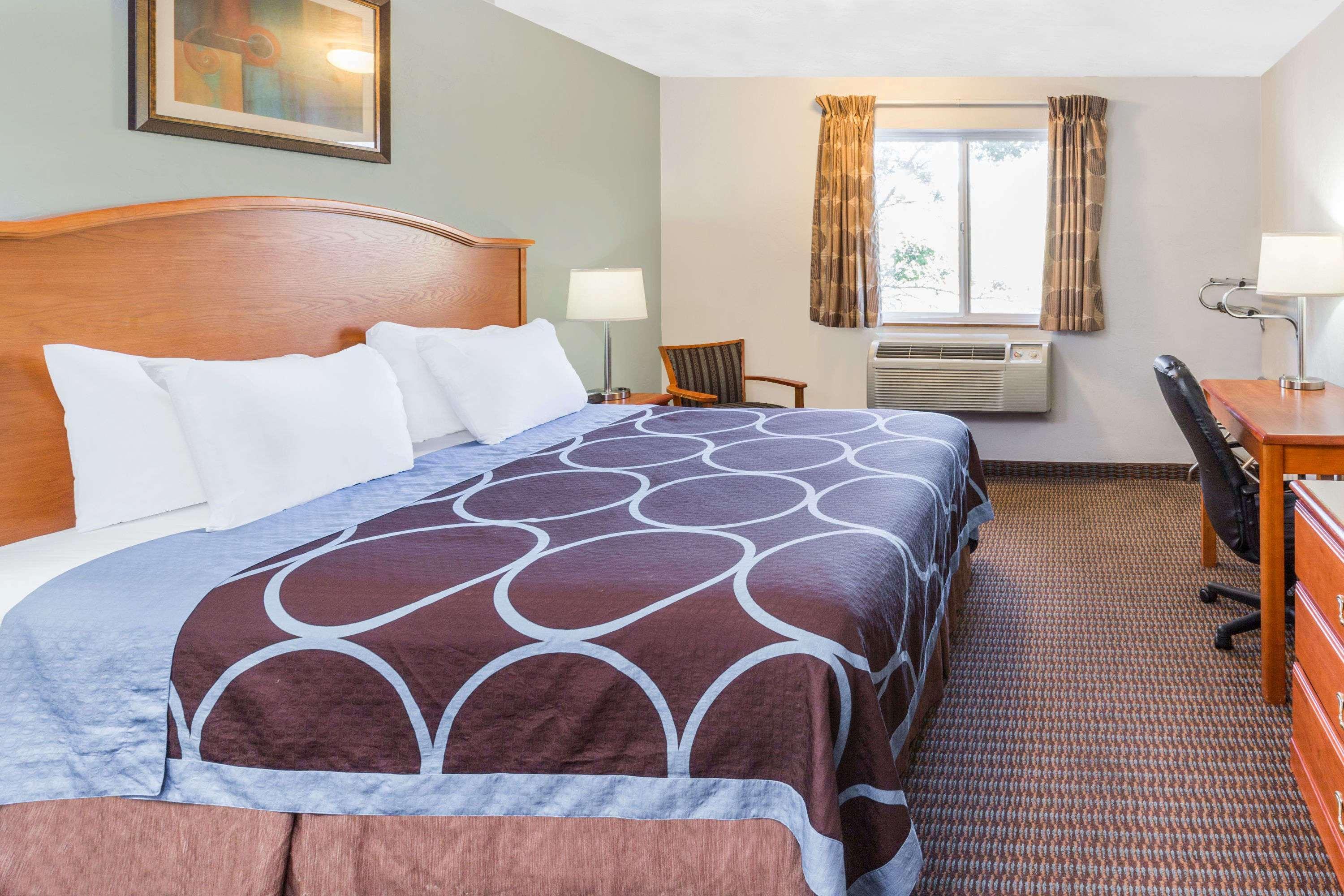 Super 8 By Wyndham Roseburg Hotell Exteriör bild