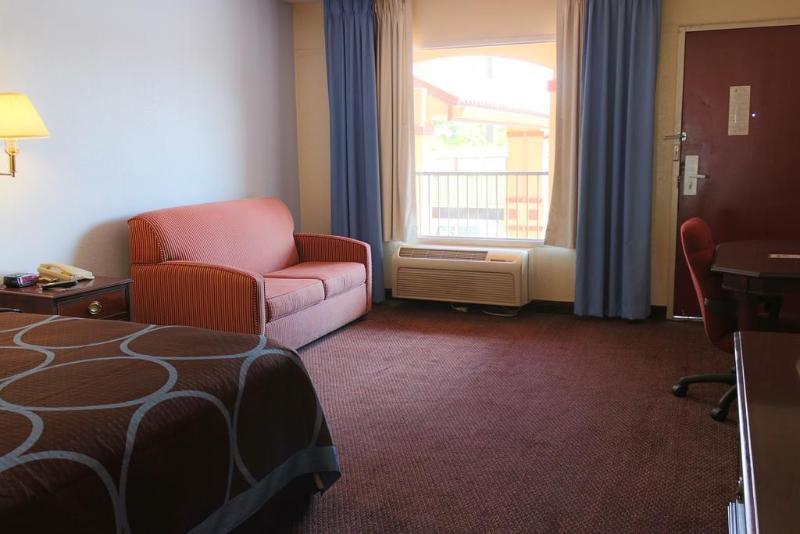 Super 8 By Wyndham Roseburg Hotell Exteriör bild